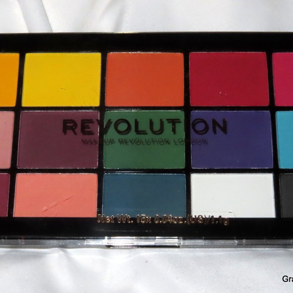 REVOLUTION London Eyeshadow Palette • Marvelous Mattes Reloaded • Brand New